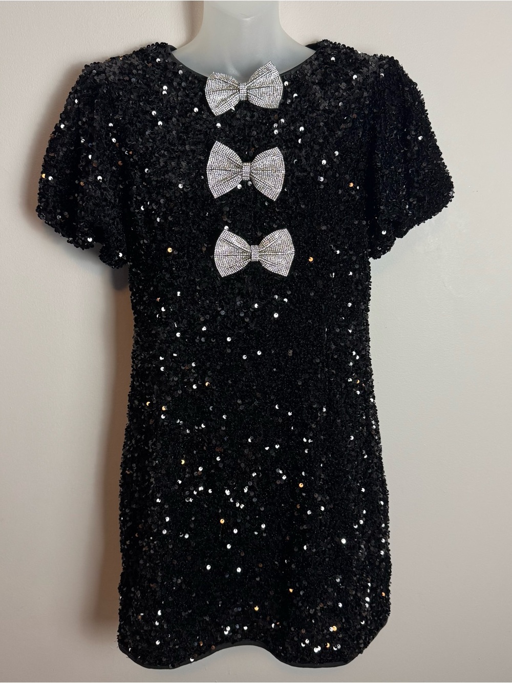 Vici Xenia Black Sequin Bow Embellished Mini Dress Size Large - Picture 4 of 14